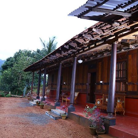 Malayoram Heritage Villa Munnar Kumudi Eksteriør bilde